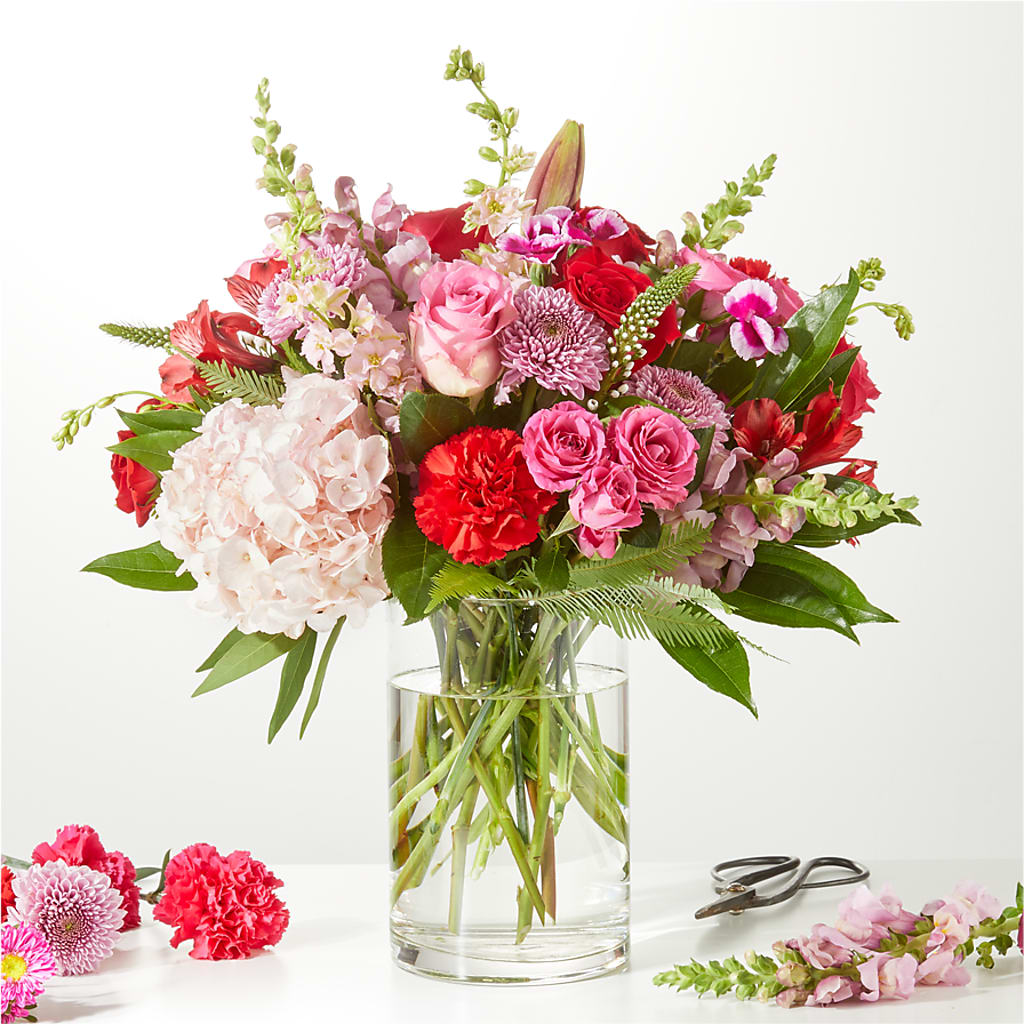 Swooning Over You - A Luxury Florist Original – Mulhearn Flowers Llc, West Monroe LA