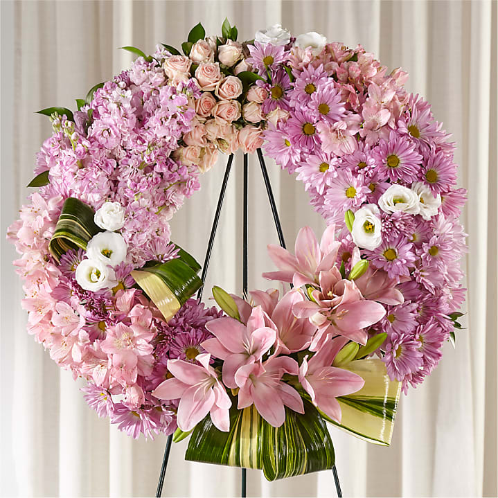 Gift of Warmth Wreath – Mulhearn Flowers Llc, West Monroe LA