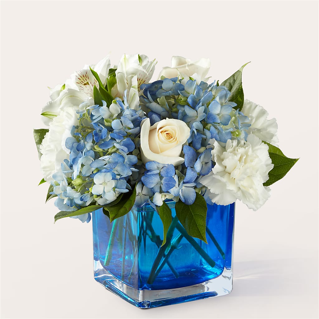 Soothing Waters Bouquet – Mulhearn Flowers Llc, West Monroe LA
