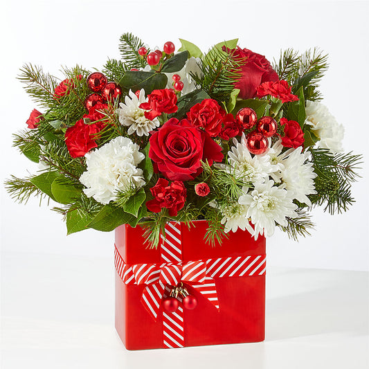 Presents Under the Tree Bouquet –  Mulhearn Flowers Llc, West Monroe LA