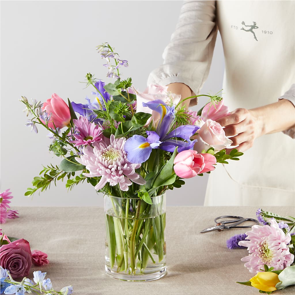 Pastel Tradition - A Florist Original –  Mulhearn Flowers Llc, West Monroe LA