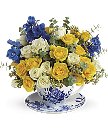 PRETTY TEATIME BOUQUET –  Mulhearn Flowers Llc, West Monroe LA