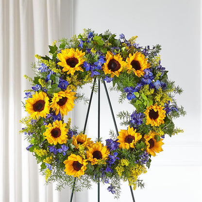 Bright Rays Wreath –  Mulhearn Flowers Llc, West Monroe LA