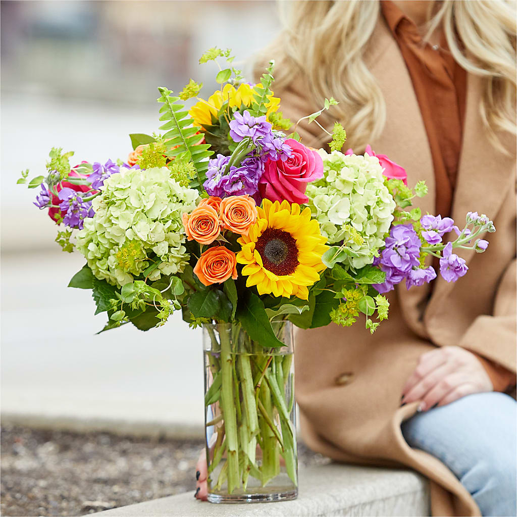 Vibrant Greetings Bouquet –  Mulhearn Flowers Llc, West Monroe LA